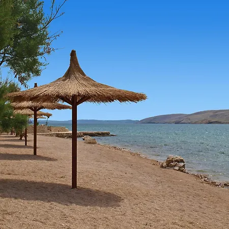 Melandura-7 By Interhome Dinjiška