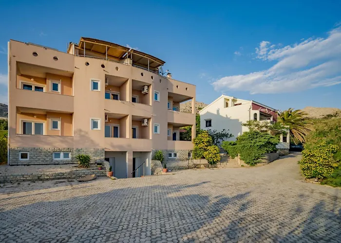 Apartamento Melandura-7 By Interhome